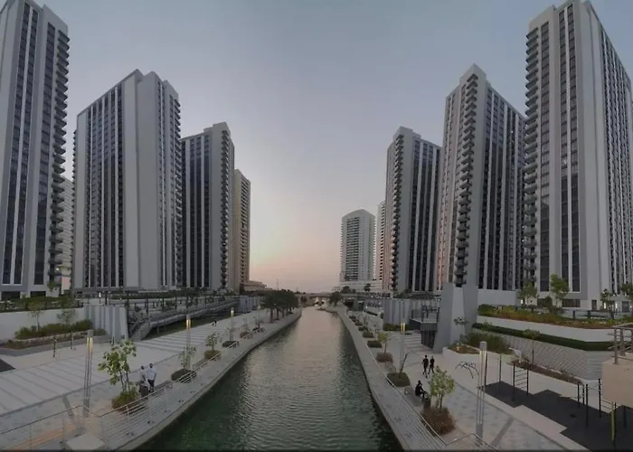 The Bridges Abu Dhabi Holiday Homes 2